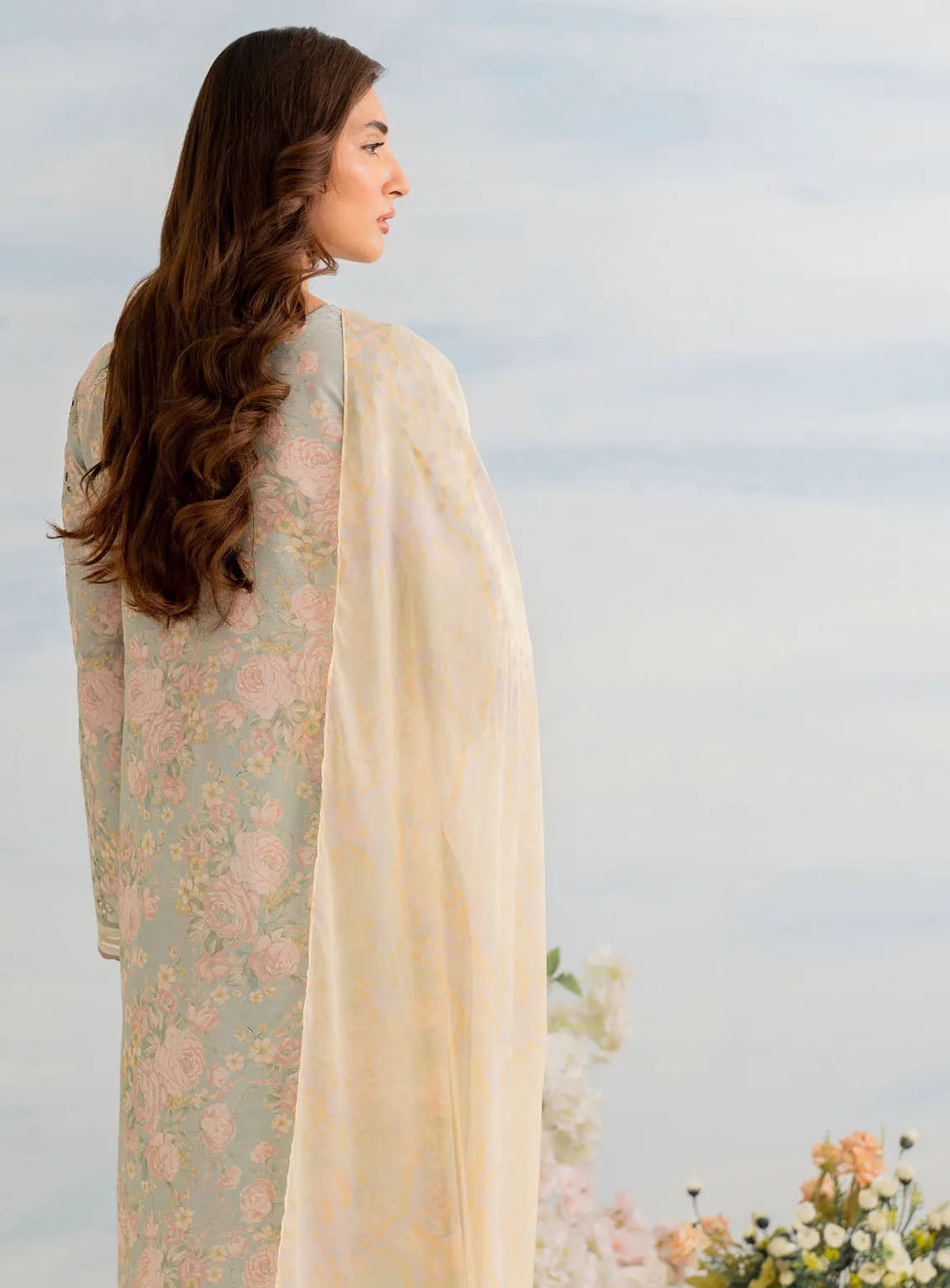 Guzel By Iznik Embroidered Lawn Suits Unstitched 3 Piece - IZ24GL IGL-06 Guzel By Iznik Embroidered Lawn Suits Unstitched 3 Piece - IZ24GL IGL-06