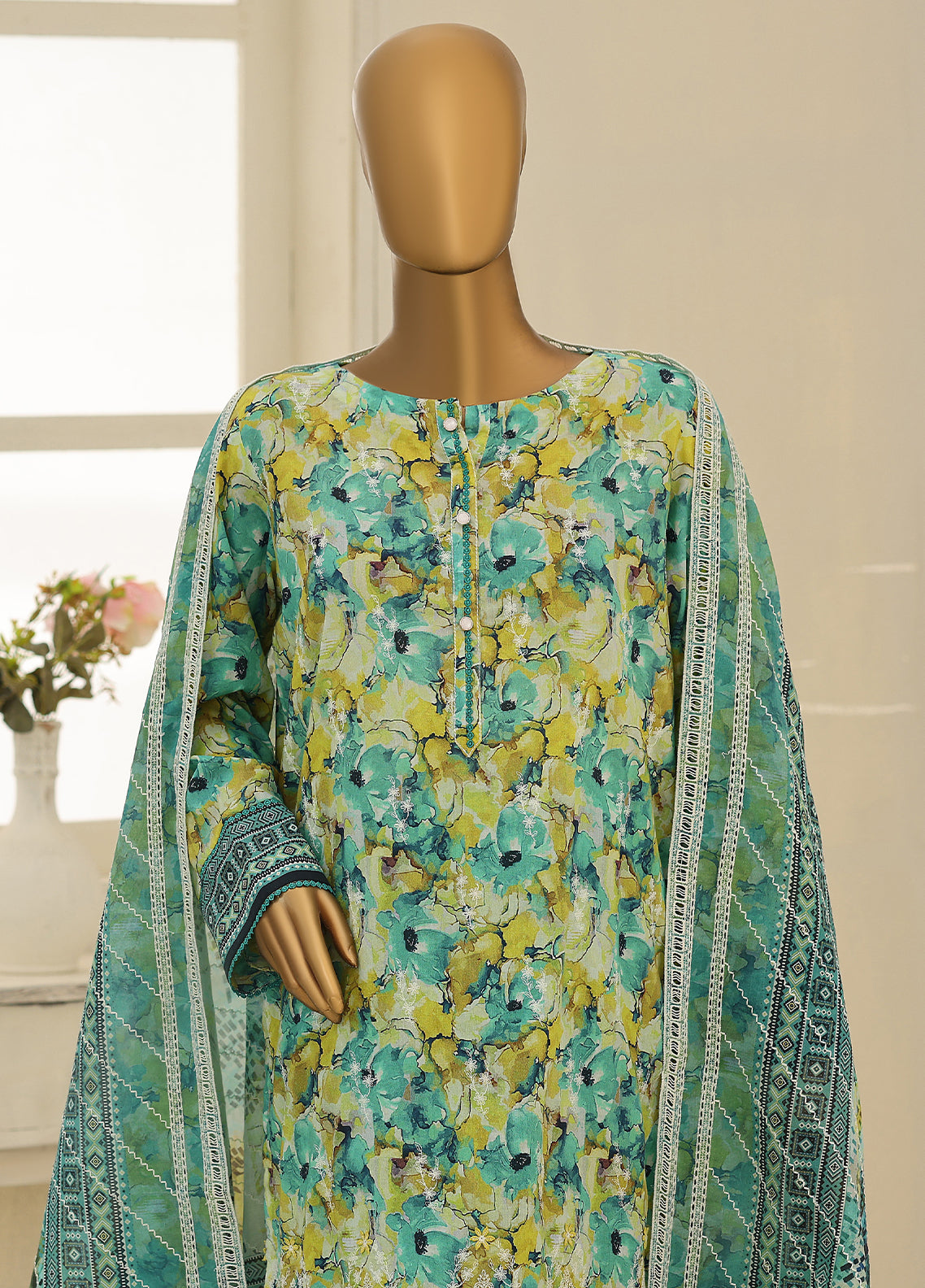 HZ Textile Premium Embroidered Lawn 3 Piece Unstitched Suit HZ26PEE D-PEC-640 HZ Textile Premium Embroidered Lawn 3 Piece Unstitched Suit HZ26PEE D-PEC-640