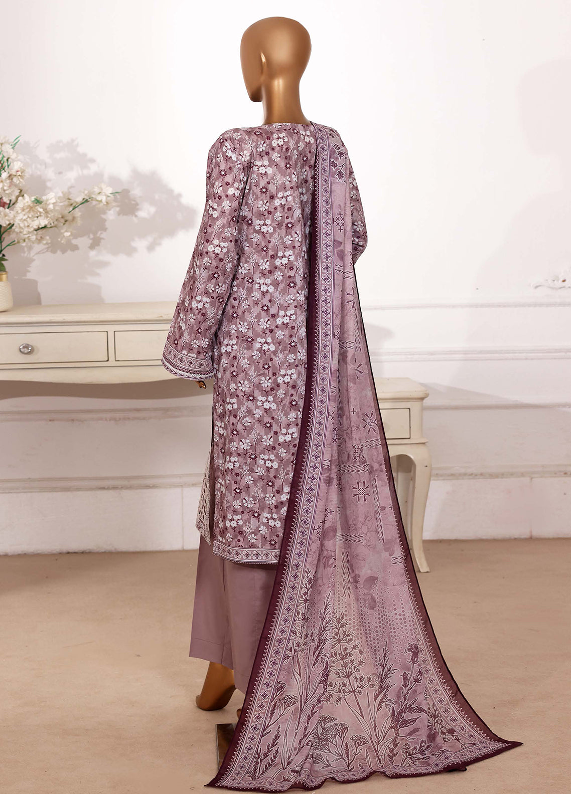 HZ Textiles Cutworkari Embroidered Lawn 3 Piece Stitched Suit HZ26CEL D-CPE-019 HZ Textiles Cutworkari Embroidered Lawn 3 Piece Stitched Suit HZ26CEL D-CPE-019
