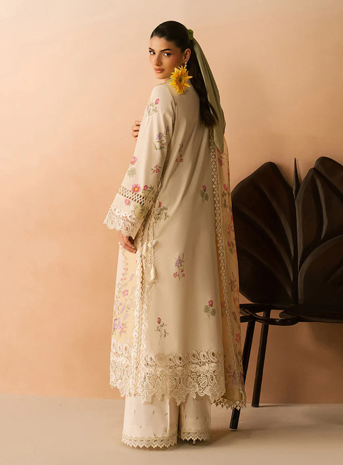 Haze A Prints By Afrozeh Embroidered Lawn 3 Piece Unstitched Suit AF26HAPSE D-FWU-107 LUMIERE Haze A Prints By Afrozeh Embroidered Lawn 3 Piece Unstitched Suit AF26HAPSE D-FWU-107 LUMIERE