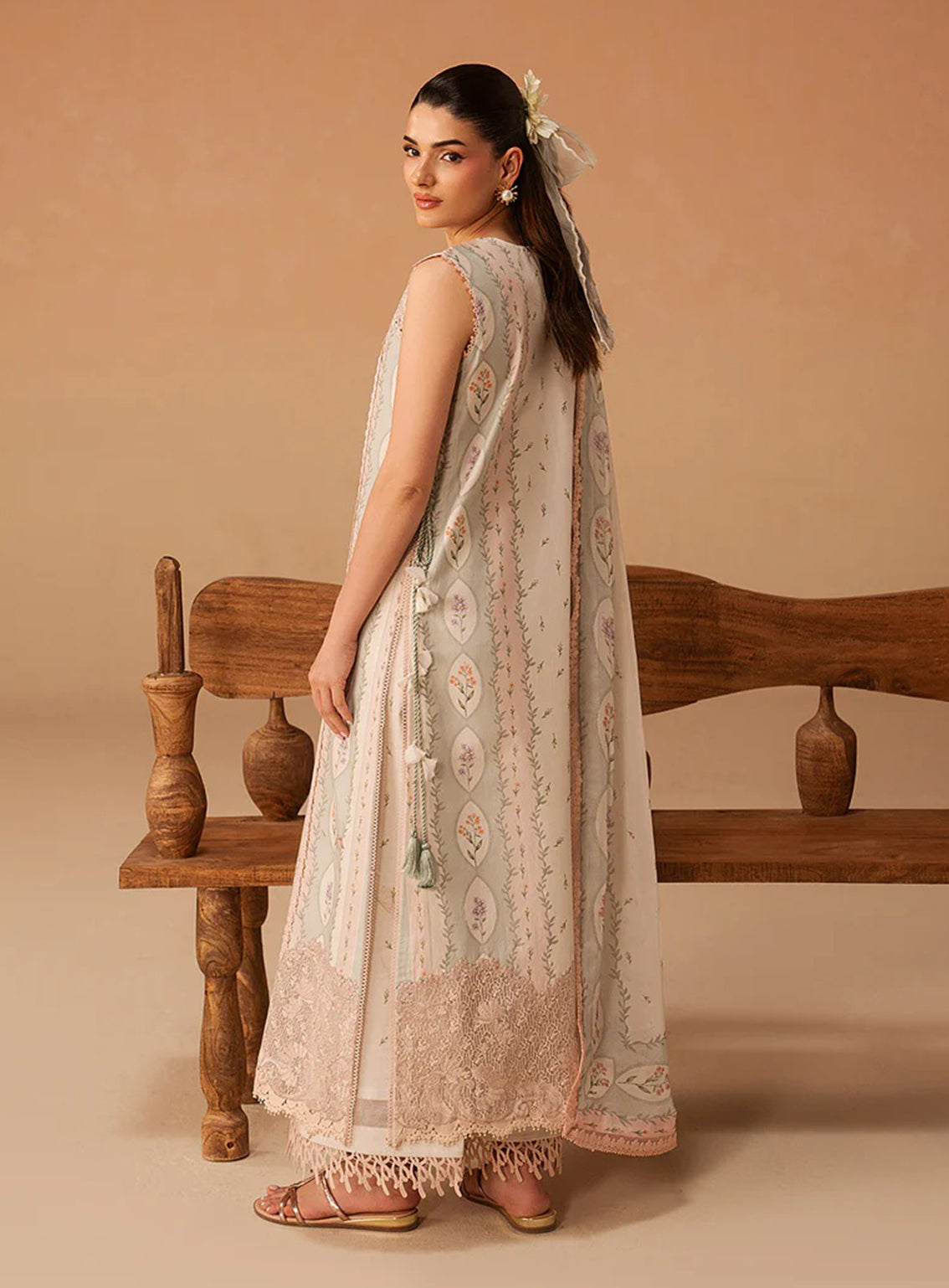 Haze A Prints By Afrozeh Embroidered Lawn 3 Piece Unstitched Suit AF26HAPSE D-FWU-109 SUNNIVAL IVORY Haze A Prints By Afrozeh Embroidered Lawn 3 Piece Unstitched Suit AF26HAPSE D-FWU-109 SUNNIVAL IVORY