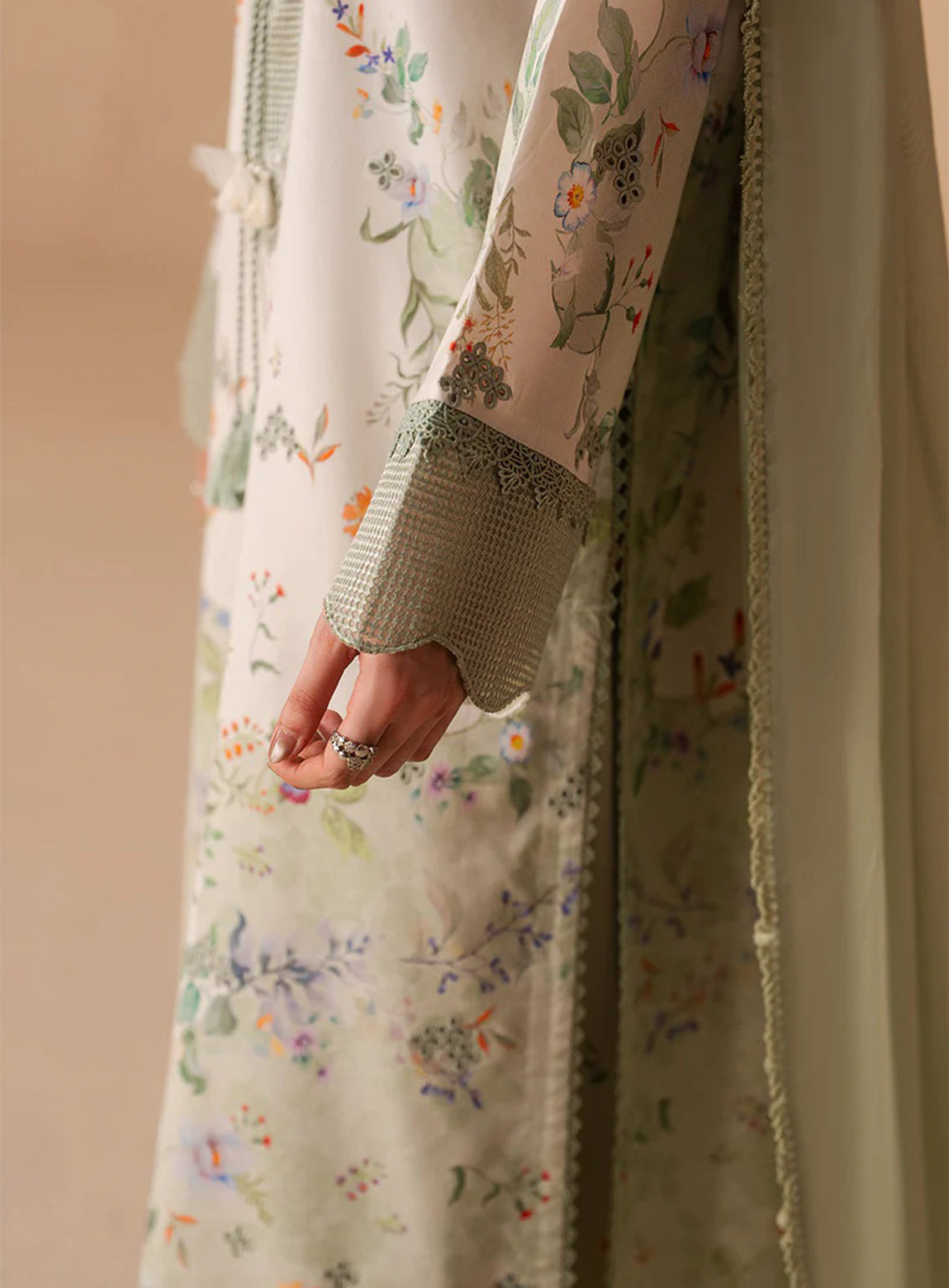 Haze A Prints By Afrozeh Embroidered Lawn 3 Piece Unstitched Suit AF26HAPSE D-FWU-116 VESPERD Haze A Prints By Afrozeh Embroidered Lawn 3 Piece Unstitched Suit AF26HAPSE D-FWU-116 VESPERD