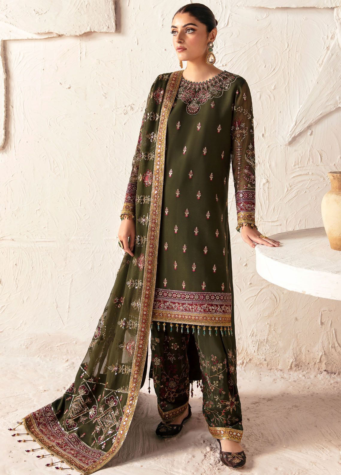 Heer By Alizeh Fashion Embroidered Chiffon Suits Unstitched 3 Piece - ALZ24HF 05 KANZA Heer By Alizeh Fashion Embroidered Chiffon Suits Unstitched 3 Piece - ALZ24HF 05 KANZA