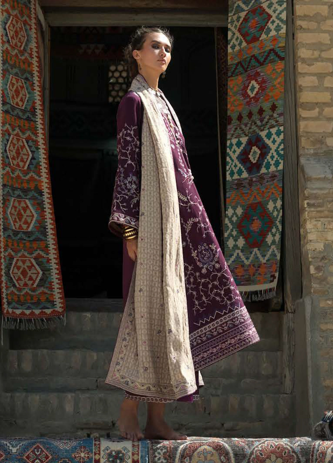 Hemline Bukhara By Mushq Embroidered Corduroy 3 Piece Unstitched Suit MQ26BWE D-102 WINTER CARAVAN Hemline Bukhara By Mushq Embroidered Corduroy 3 Piece Unstitched Suit MQ26BWE D-102 WINTER CARAVAN
