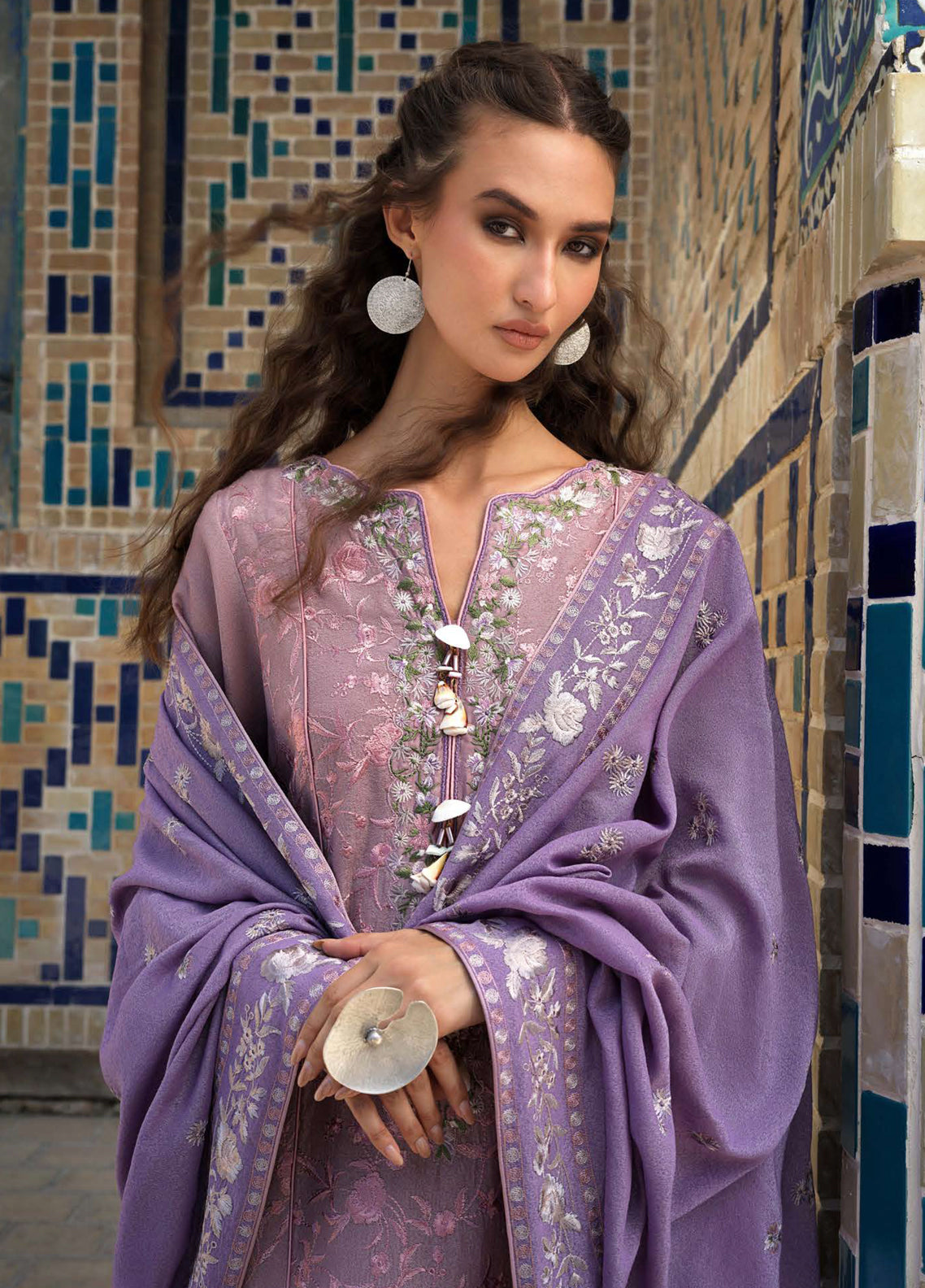 Hemline Bukhara By Mushq Embroidered Karandi 3 Piece Unstitched Suit MQ26BWE D-108 ARK REVERIE Hemline Bukhara By Mushq Embroidered Karandi 3 Piece Unstitched Suit MQ26BWE D-108 ARK REVERIE