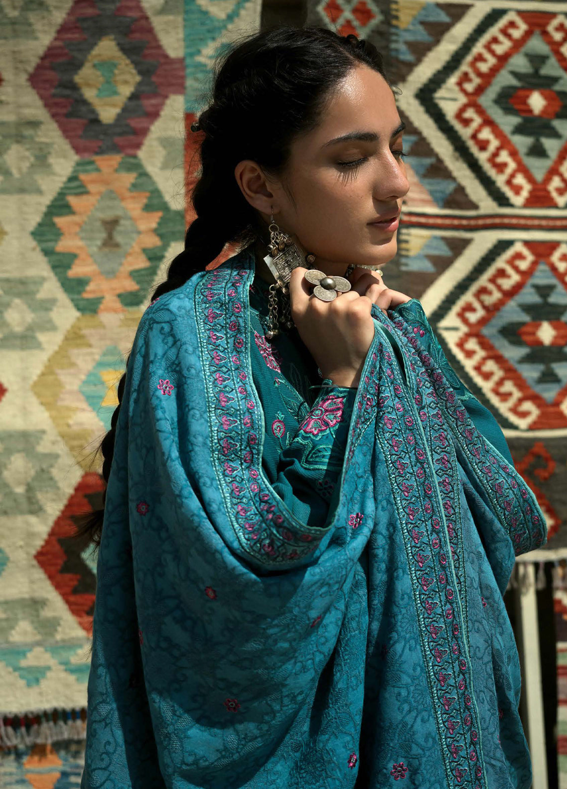 Hemline Bukhara By Mushq Embroidered Karandi 3 Piece Unstitched Suit MQ26BWE D-110 FROSTED DOME Hemline Bukhara By Mushq Embroidered Karandi 3 Piece Unstitched Suit MQ26BWE D-110 FROSTED DOME