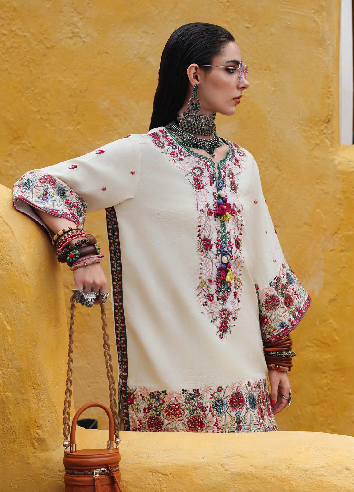 Hemline Nuvera By Mushq Embroidered Raw Silk 3 Piece Unstitched Suit MQ26HN D-208 VIVIENNE ROSE Hemline Nuvera By Mushq Embroidered Raw Silk 3 Piece Unstitched Suit MQ26HN D-208 VIVIENNE ROSE