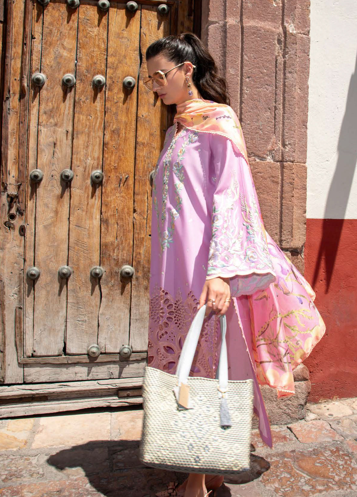 Hemline Odyssey By Mushq Embroidered Lawn 3 Piece Unstitched Suit MQ26HOL D-01 ALBA Hemline Odyssey By Mushq Embroidered Lawn 3 Piece Unstitched Suit MQ26HOL D-01 ALBA