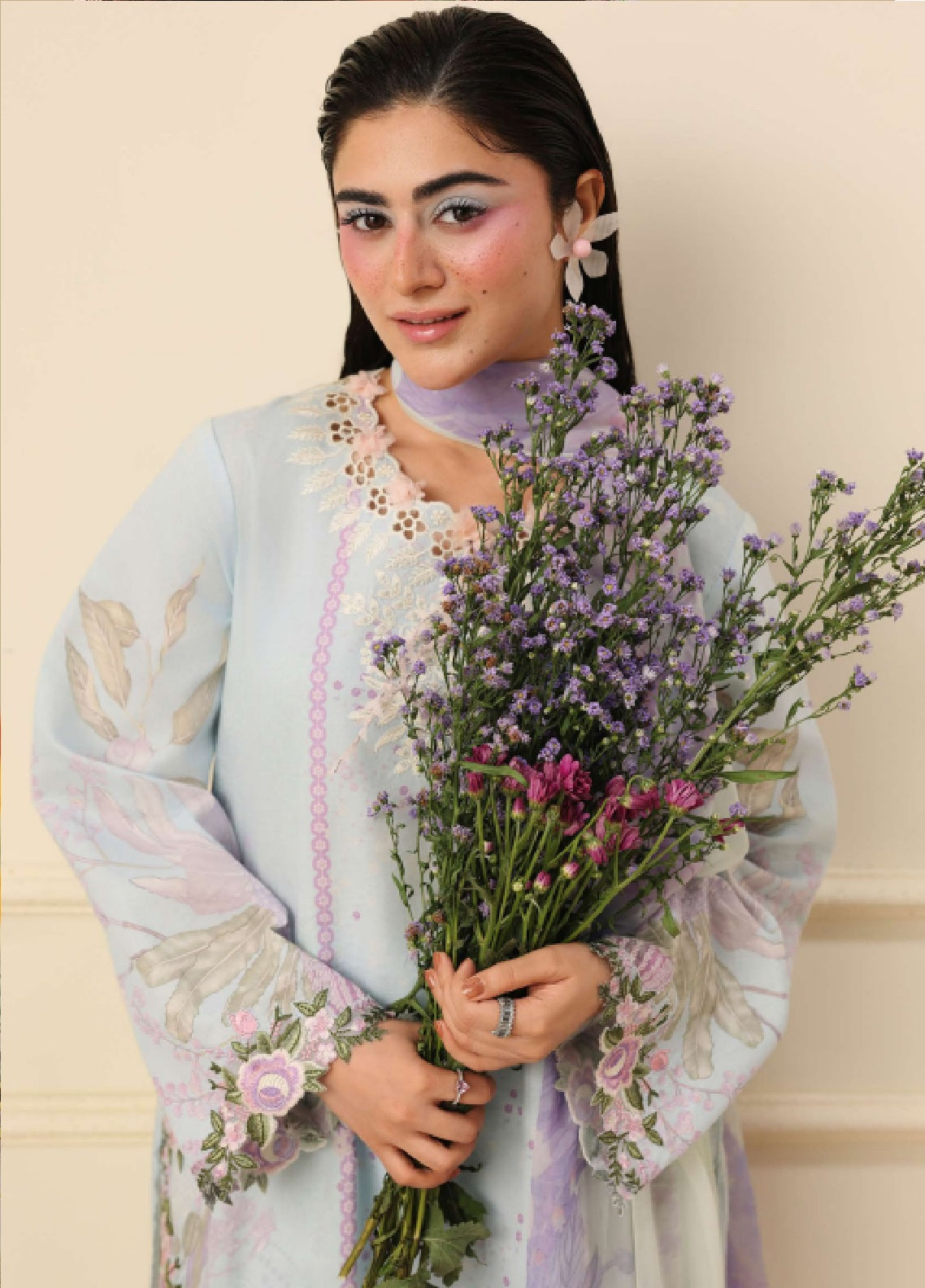 Hemline Soleil By Mushq Embroidered Lawn 3 Piece Unstitched Suit MQ26HSP D-309 SUGAR BLOOM Hemline Soleil By Mushq Embroidered Lawn 3 Piece Unstitched Suit MQ26HSP D-309 SUGAR BLOOM