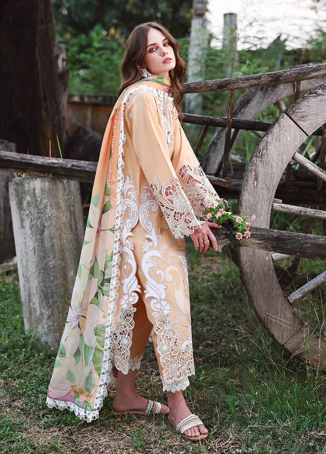 Hemline The Secret Garden By Mushq Embroidered Lawn 3 Piece Unstitched Suit MQ26HLTSGV2 D-05 WISTERIA VEIL Hemline The Secret Garden By Mushq Embroidered Lawn 3 Piece Unstitched Suit MQ26HLTSGV2 D-05 WISTERIA VEIL
