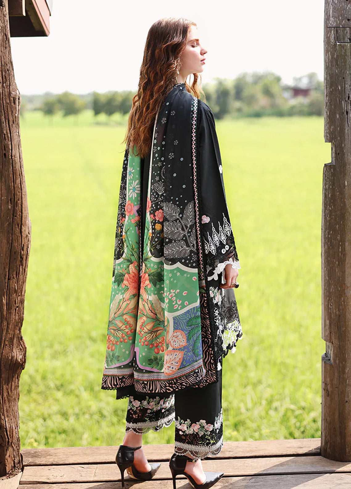 Hemline The Secret Garden By Mushq Embroidered Lawn 3 Piece Unstitched Suit MQ26HLTSGV2 D-09 NIGHTSHADE BLOOM Hemline The Secret Garden By Mushq Embroidered Lawn 3 Piece Unstitched Suit MQ26HLTSGV2 D-09 NIGHTSHADE BLOOM