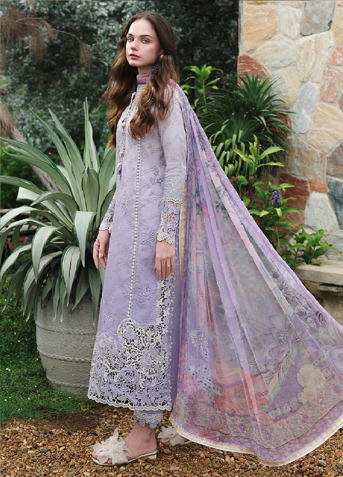 Hemline The Secret Garden By Mushq Embroidered Lawn 3 Piece Unstitched Suit MQ26HLTSGV3 D-01 VELVET IVY Hemline The Secret Garden By Mushq Embroidered Lawn 3 Piece Unstitched Suit MQ26HLTSGV3 D-01 VELVET IVY