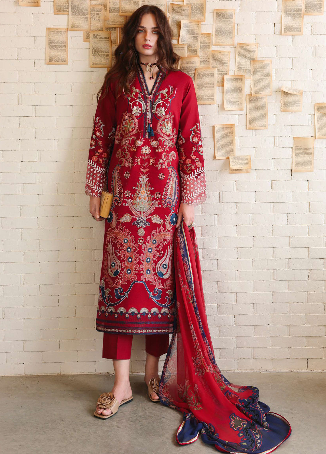 Hemline The Secret Garden By Mushq Embroidered Lawn 3 Piece Unstitched Suit MQ26HLTSGV3 D-02 LUMA BLOOM Hemline The Secret Garden By Mushq Embroidered Lawn 3 Piece Unstitched Suit MQ26HLTSGV3 D-02 LUMA BLOOM