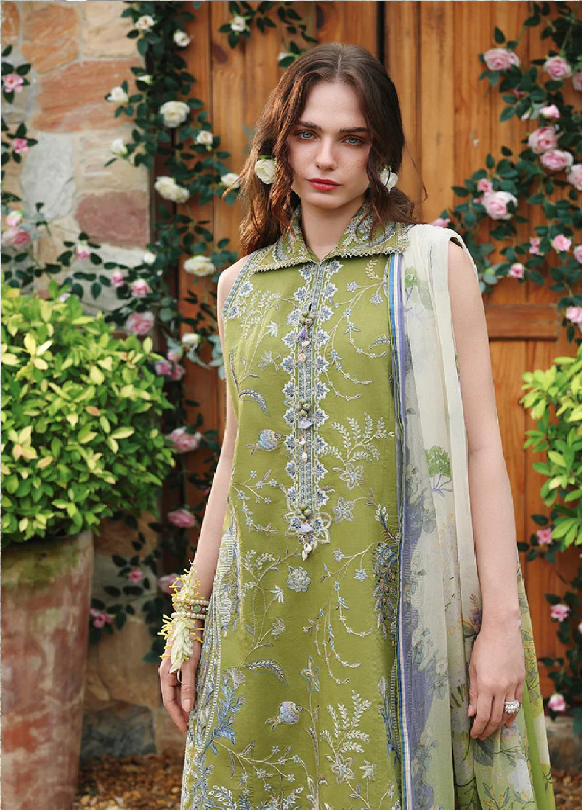 Hemline The Secret Garden By Mushq Embroidered Lawn 3 Piece Unstitched Suit MQ26HLTSGV3 D-04 WHISPERING IVY Hemline The Secret Garden By Mushq Embroidered Lawn 3 Piece Unstitched Suit MQ26HLTSGV3 D-04 WHISPERING IVY