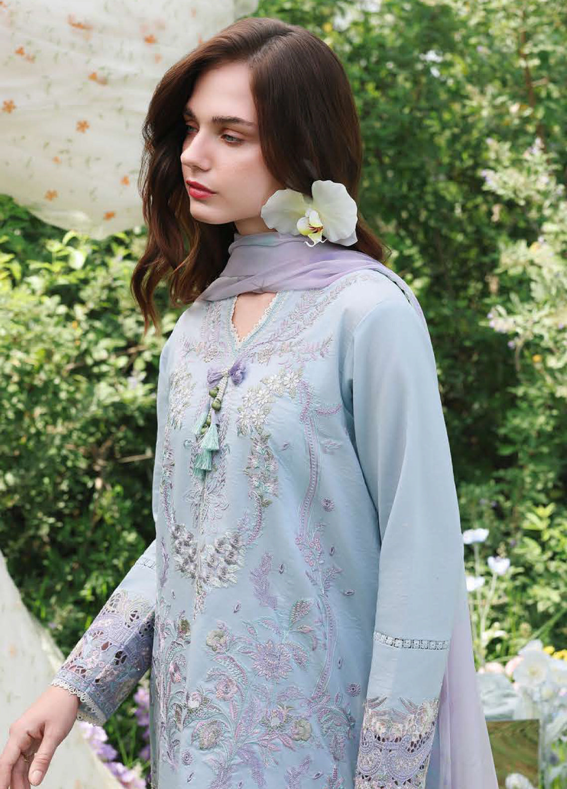 Hemline The Secret Garden By Mushq Embroidered Lawn 3 Piece Unstitched Suit MQ26HLTSGV3 D-05 ETHEREAL EDEN Hemline The Secret Garden By Mushq Embroidered Lawn 3 Piece Unstitched Suit MQ26HLTSGV3 D-05 ETHEREAL EDEN