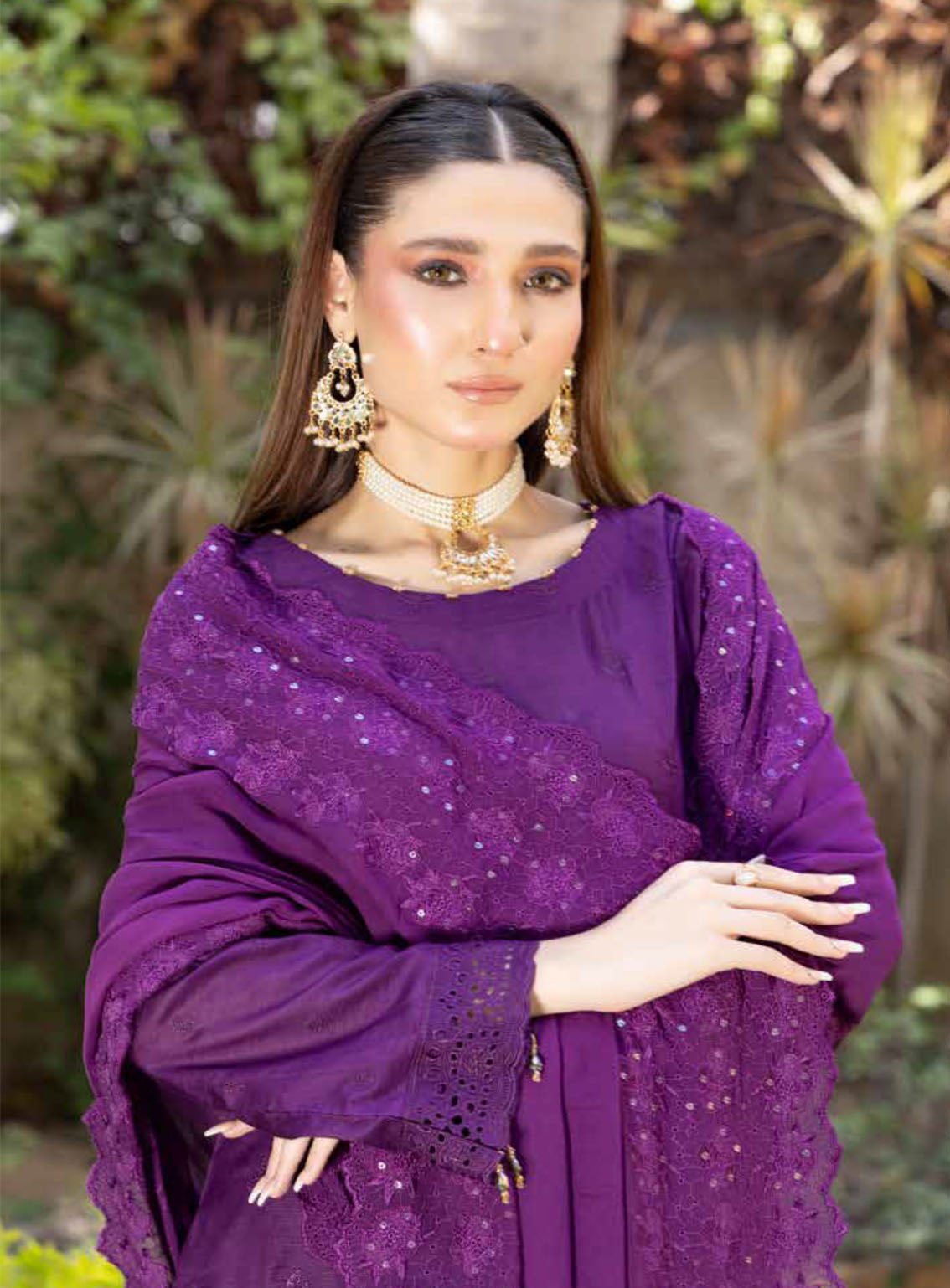 Heritage By Schick Embroidered Lawn Suits Unstitched 3 Piece - SDH24HRL 01 Heritage By Schick Embroidered Lawn Suits Unstitched 3 Piece - SDH24HRL 01