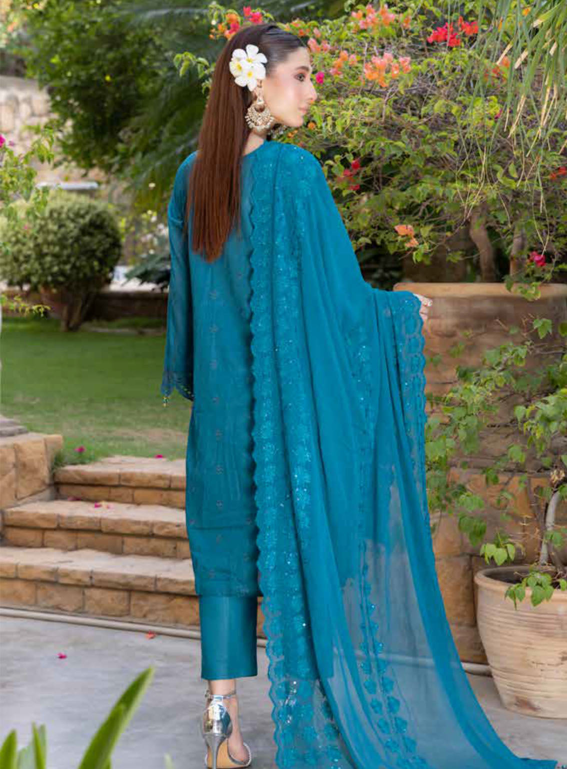 Heritage By Schick Embroidered Lawn Suits Unstitched 3 Piece - SDH24HRL 08 Heritage By Schick Embroidered Lawn Suits Unstitched 3 Piece - SDH24HRL 08
