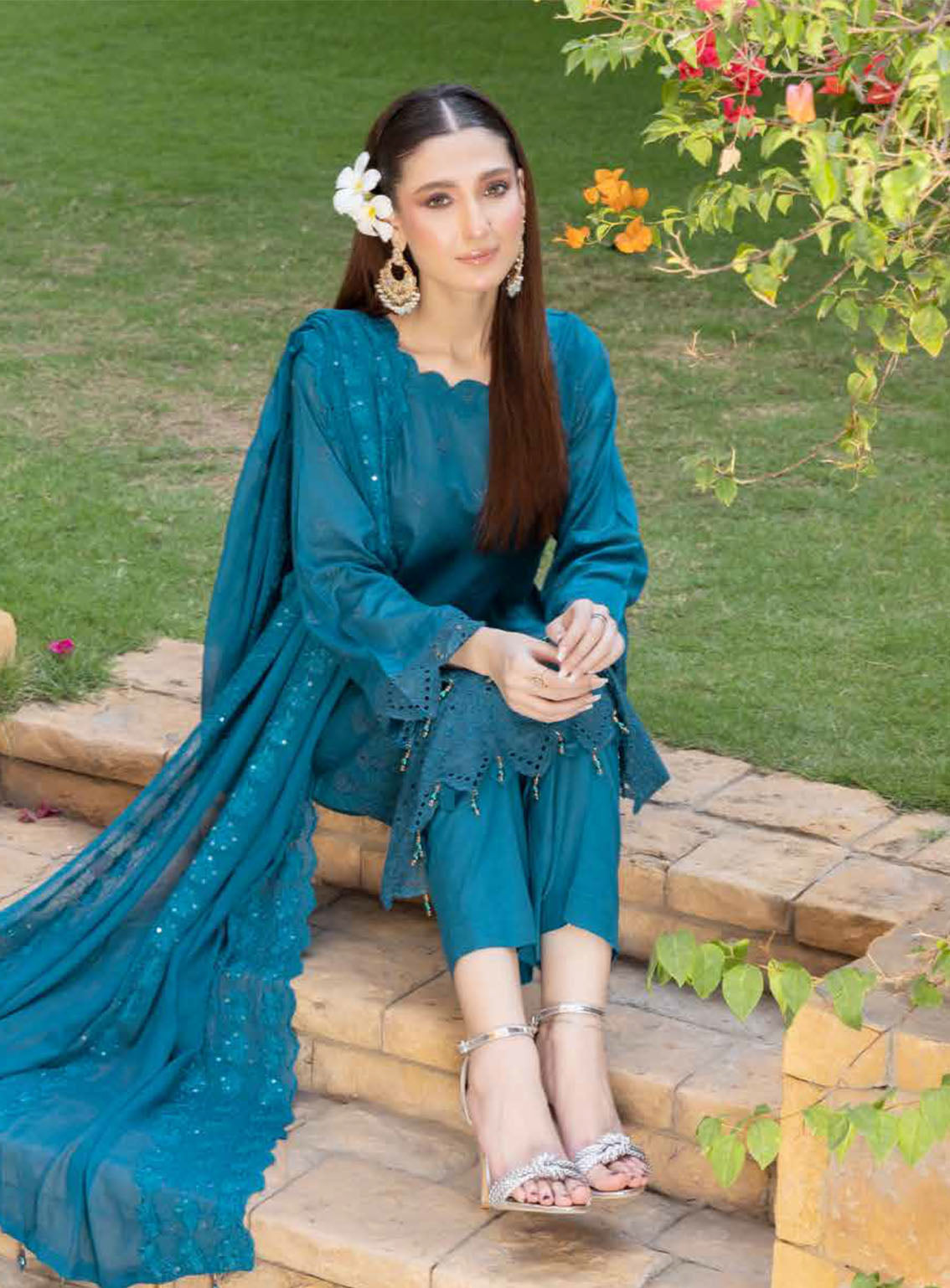 Heritage By Schick Embroidered Lawn Suits Unstitched 3 Piece - SDH24HRL 08 Heritage By Schick Embroidered Lawn Suits Unstitched 3 Piece - SDH24HRL 08