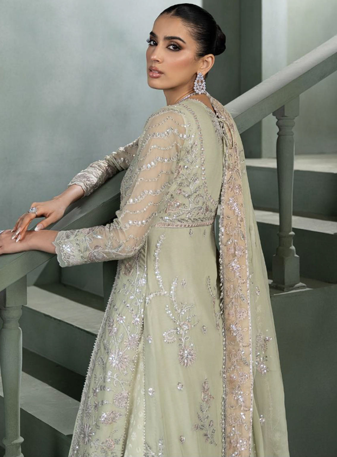 Heritage By Zarif Embroidered Chiffon Suits Unstitched 3 Piece - ZF24HF ZHF-05 INARA Heritage By Zarif Embroidered Chiffon Suits Unstitched 3 Piece - ZF24HF ZHF-05 INARA