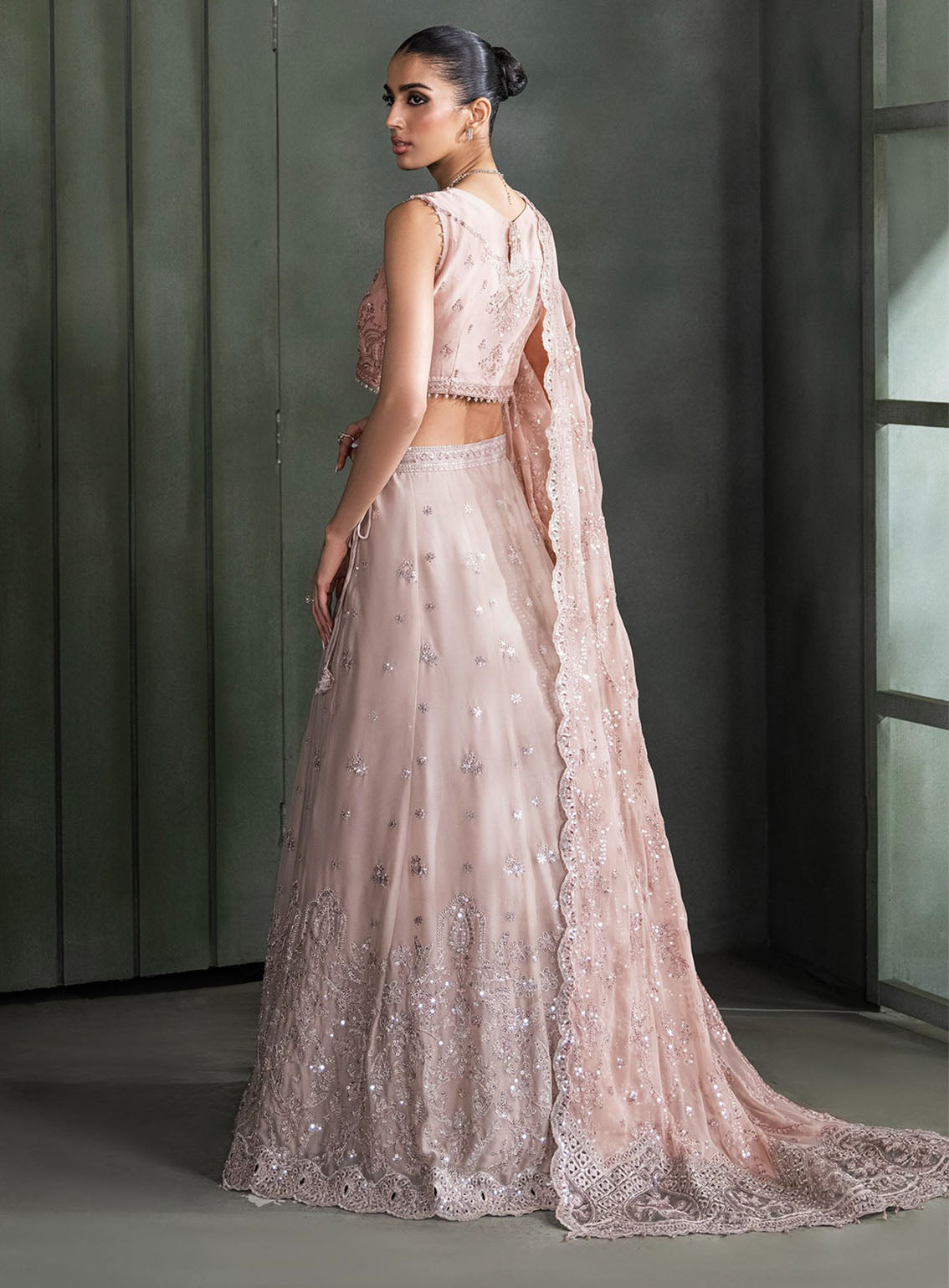 Heritage By Zarif Embroidered Chiffon Suits Unstitched 3 Piece - ZF24HF ZHF-07 ELMIRA Heritage By Zarif Embroidered Chiffon Suits Unstitched 3 Piece - ZF24HF ZHF-07 ELMIRA