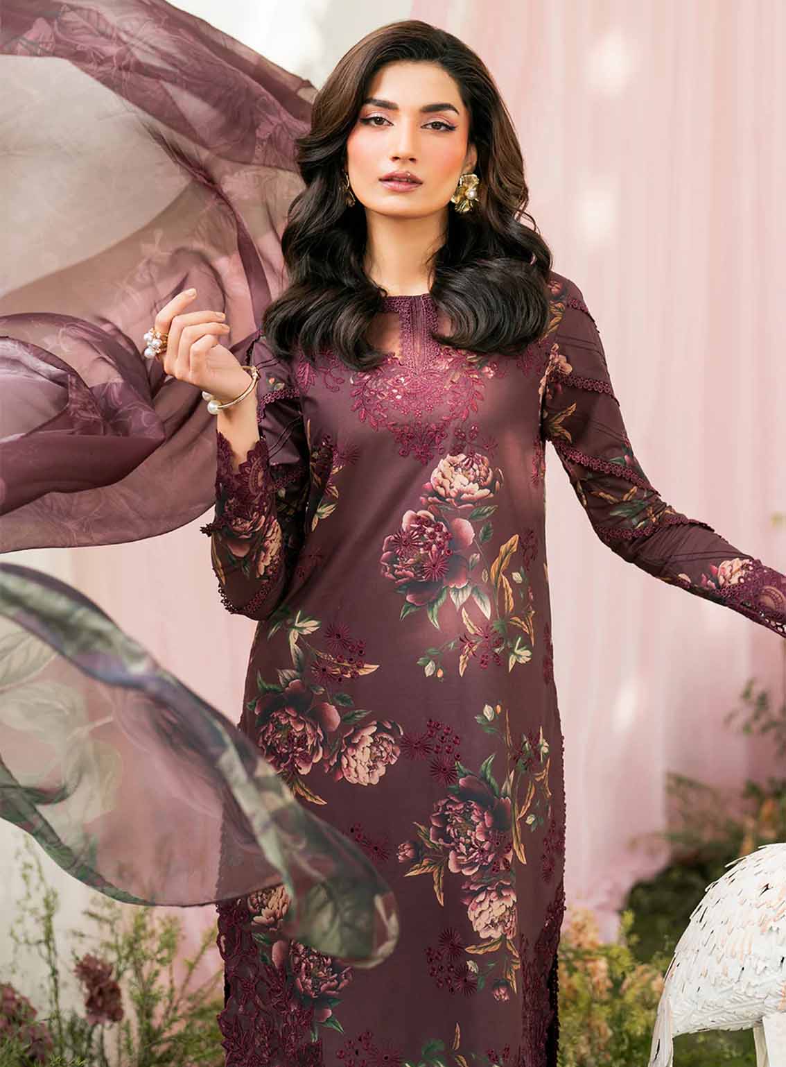 Iznik Embroidered Lawn Suits Unstitched 3 Piece - IZ25FE IFE-10 Iznik Embroidered Lawn Suits Unstitched 3 Piece - IZ25FE IFE-10