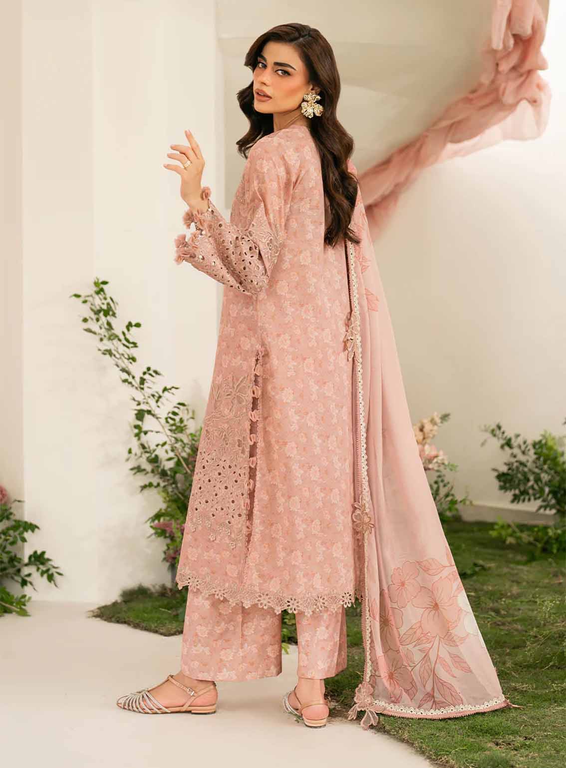 Iznik Embroidered Lawn Suits Unstitched 3 Piece - IZ25FE IFE-12 Iznik Embroidered Lawn Suits Unstitched 3 Piece - IZ25FE IFE-12