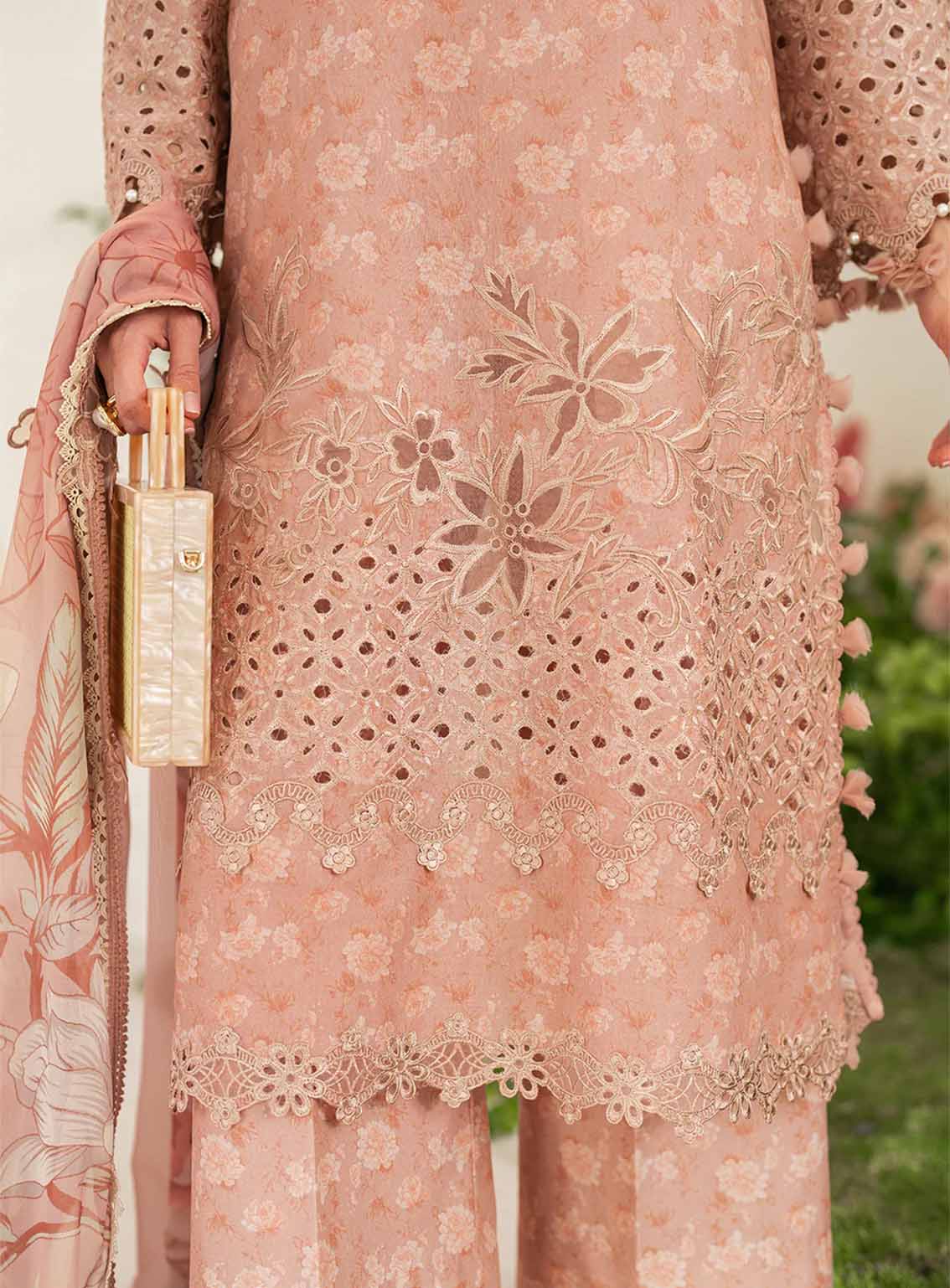 Iznik Embroidered Lawn Suits Unstitched 3 Piece - IZ25FE IFE-12 Iznik Embroidered Lawn Suits Unstitched 3 Piece - IZ25FE IFE-12