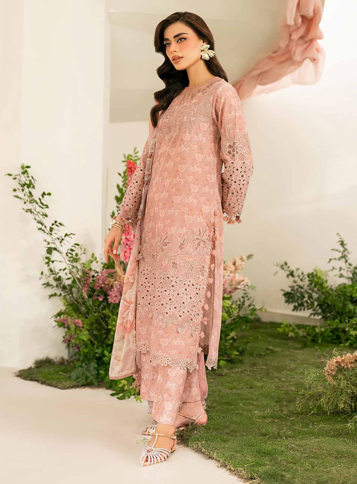 Iznik Embroidered Lawn Suits Unstitched 3 Piece - IZ25FE IFE-12 Iznik Embroidered Lawn Suits Unstitched 3 Piece - IZ25FE IFE-12