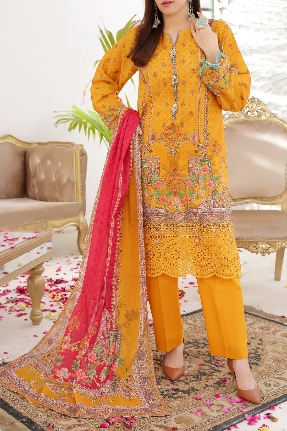 Mariyah By VS Textile Embroidered Lawn Unstitched 3 Piece Suit - 34 Mariyah By VS Textile Embroidered Lawn Unstitched 3 Piece Suit - 34