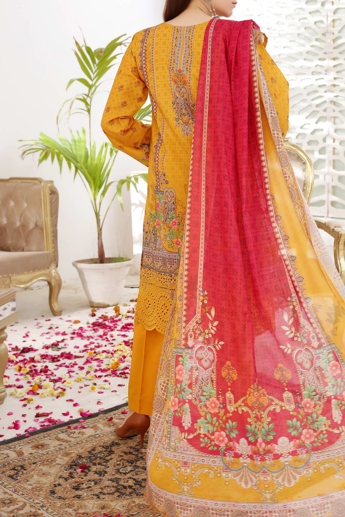 Mariyah By VS Textile Embroidered Lawn Unstitched 3 Piece Suit - 34 Mariyah By VS Textile Embroidered Lawn Unstitched 3 Piece Suit - 34