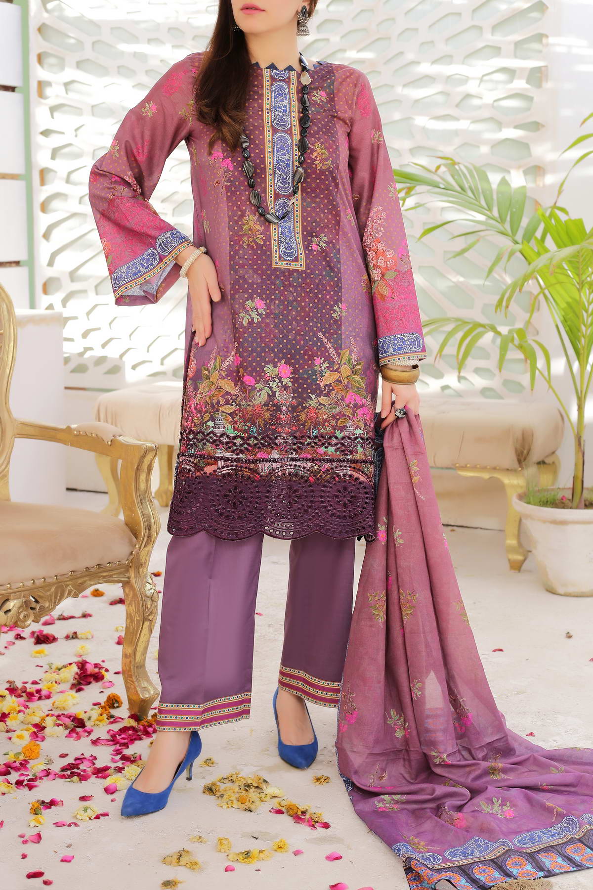 Mariyah By VS Textile Embroidered Lawn Unstitched 3 Piece Suit - 38 Mariyah By VS Textile Embroidered Lawn Unstitched 3 Piece Suit - 38