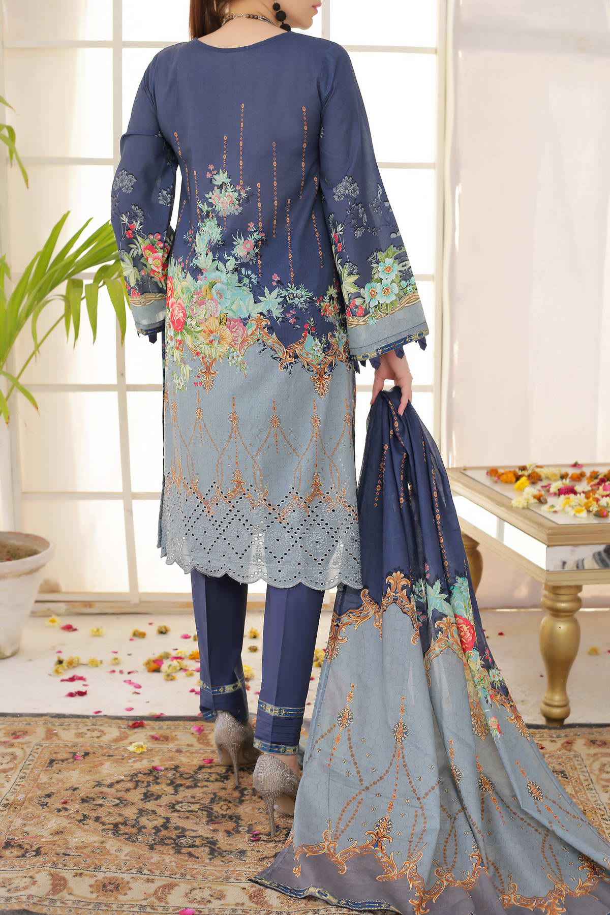 Mariyah By VS Textile Embroidered Lawn Unstitched 3 Piece Suit - 39 Mariyah By VS Textile Embroidered Lawn Unstitched 3 Piece Suit - 39