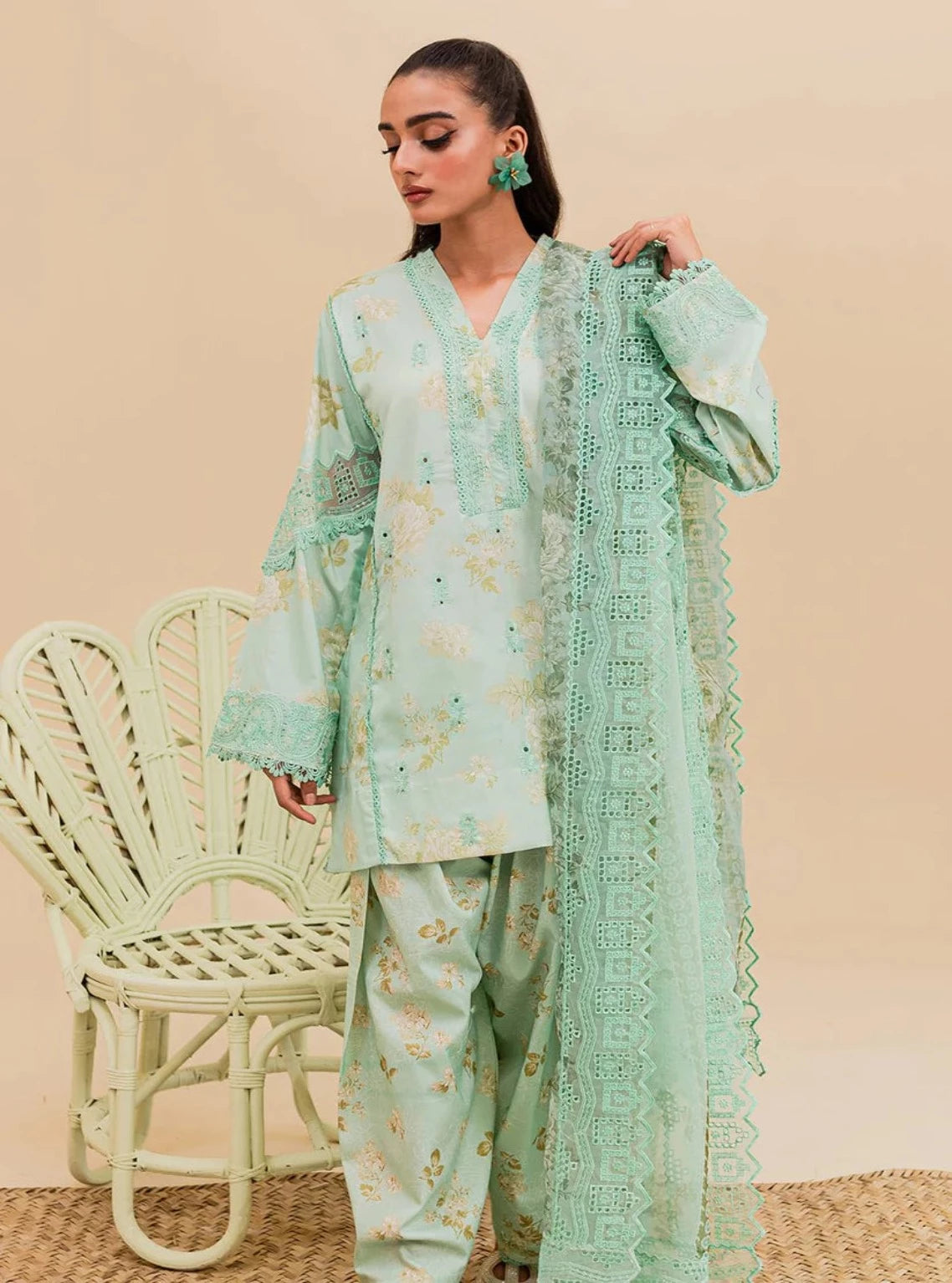 D#02 Zoya & Fatima Basics Emb Lawn Collection 823 D#02 Zoya & Fatima Basics Emb Lawn Collection 823