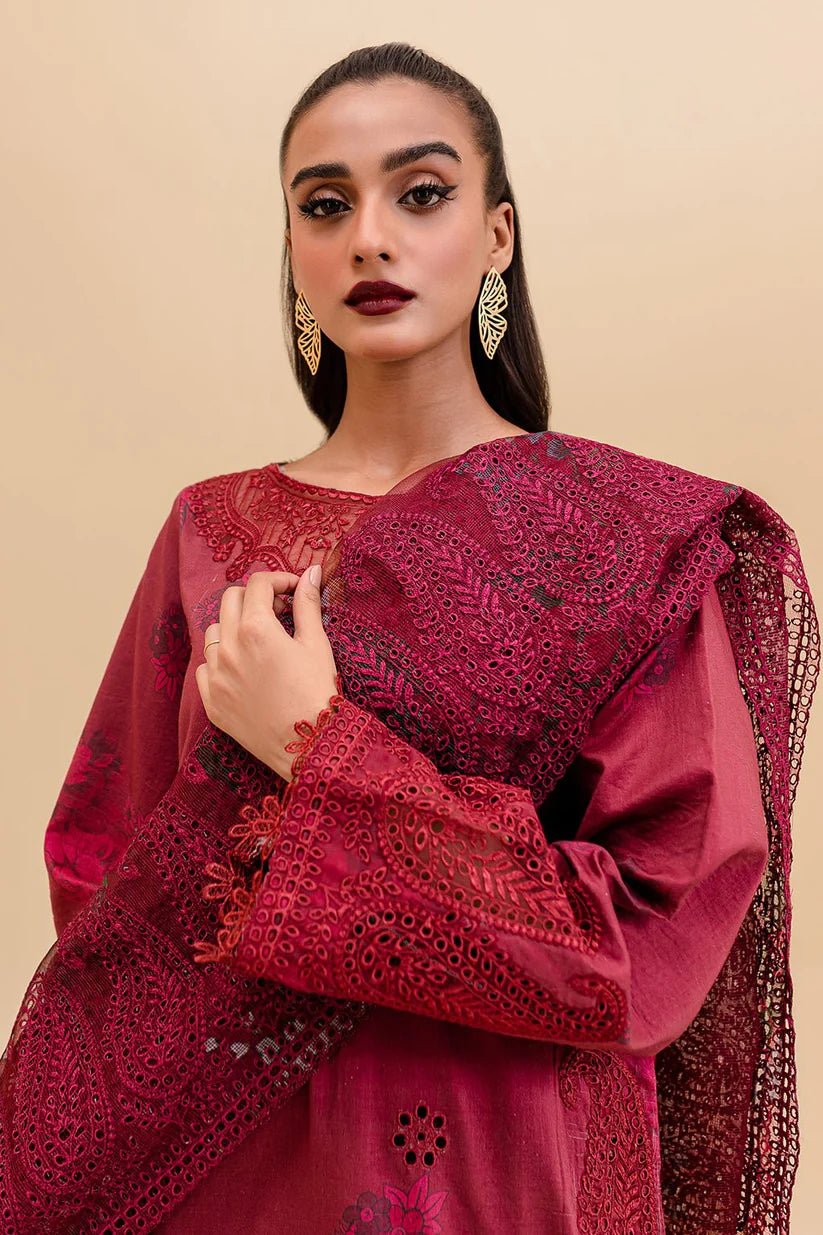D#03 Zoya & Fatima Basics Emb Lawn Collection 823 D#03 Zoya & Fatima Basics Emb Lawn Collection 823