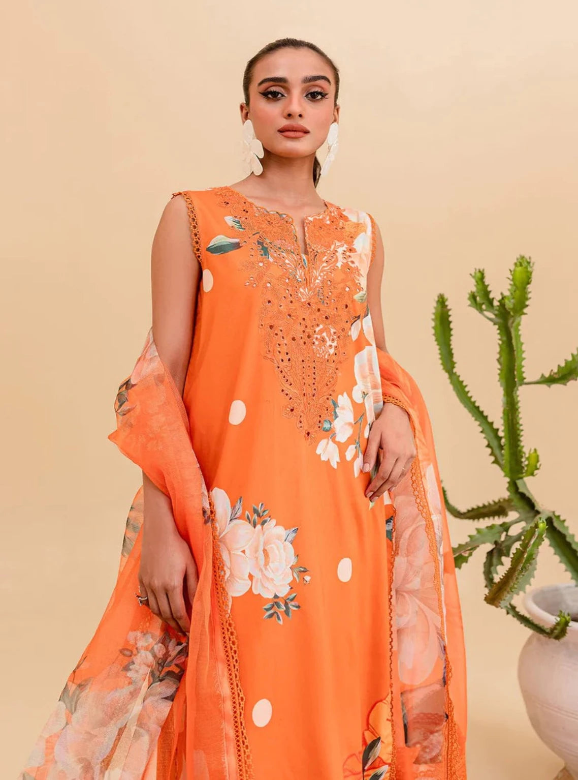 D#06 Zoya & Fatima Basics Emb Lawn Collection 823 D#06 Zoya & Fatima Basics Emb Lawn Collection 823