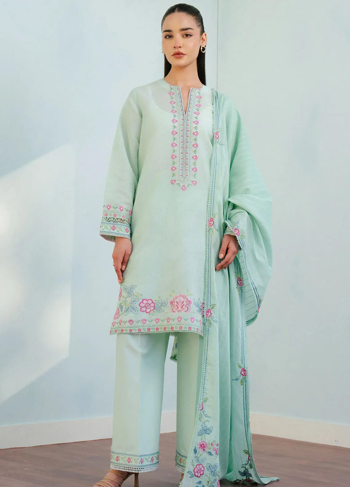 Coco By Zara Shahjahan Embroidered Jacquard Suits Unstitched 3 Piece - CZS25L 9A INDI Coco By Zara Shahjahan Embroidered Jacquard Suits Unstitched 3 Piece - CZS25L 9A INDI