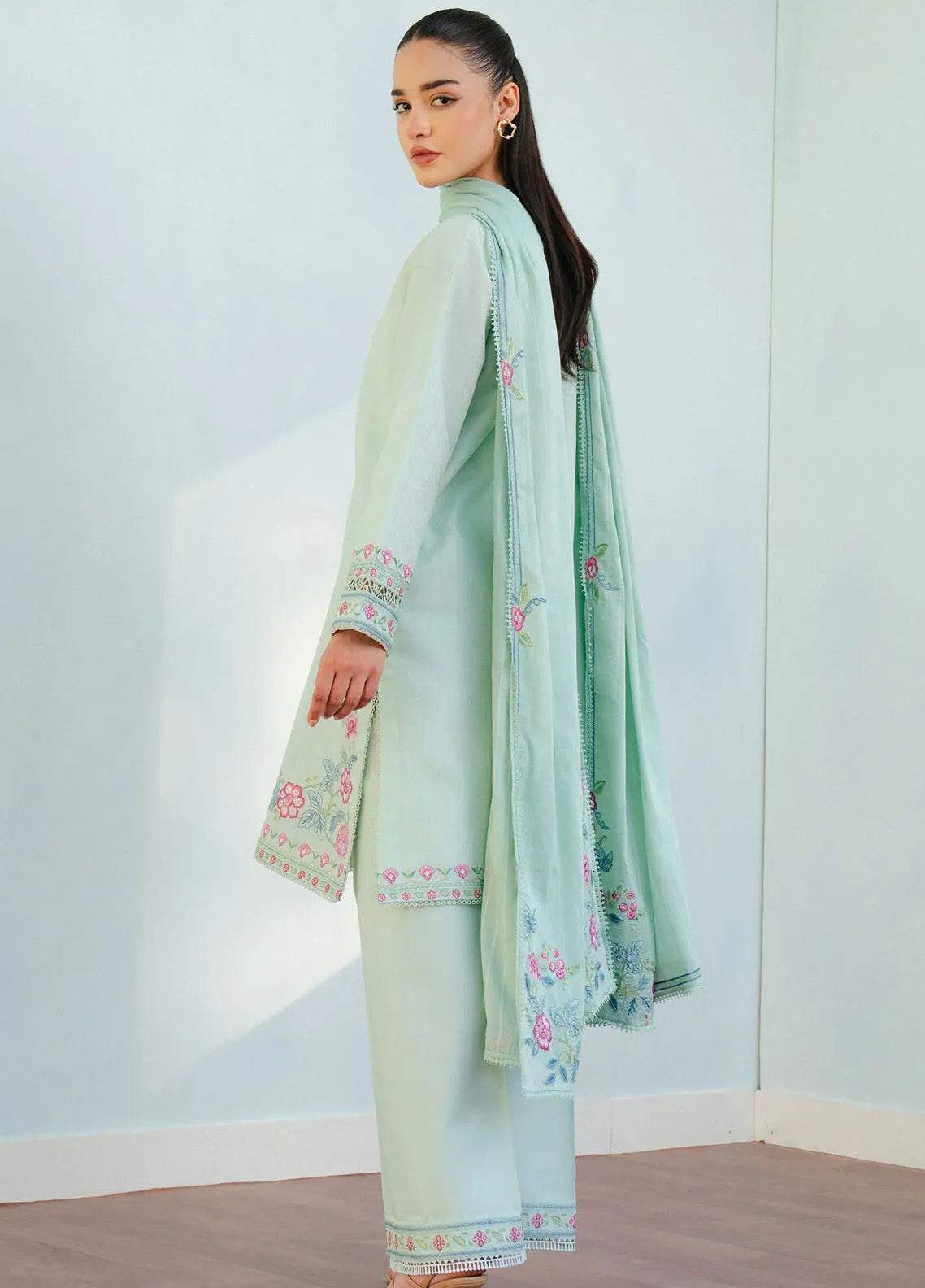 Coco By Zara Shahjahan Embroidered Jacquard Suits Unstitched 3 Piece - CZS25L 9A INDI Coco By Zara Shahjahan Embroidered Jacquard Suits Unstitched 3 Piece - CZS25L 9A INDI