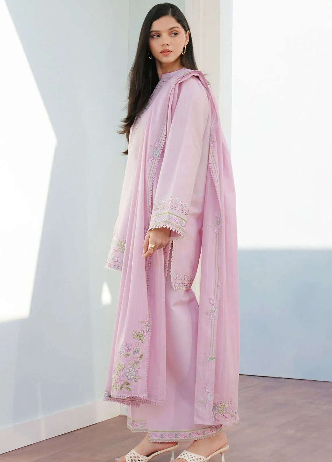 Coco By Zara Shahjahan Embroidered Jacquard Suits Unstitched 3 Piece - CZS25L 9B INDI Coco By Zara Shahjahan Embroidered Jacquard Suits Unstitched 3 Piece - CZS25L 9B INDI