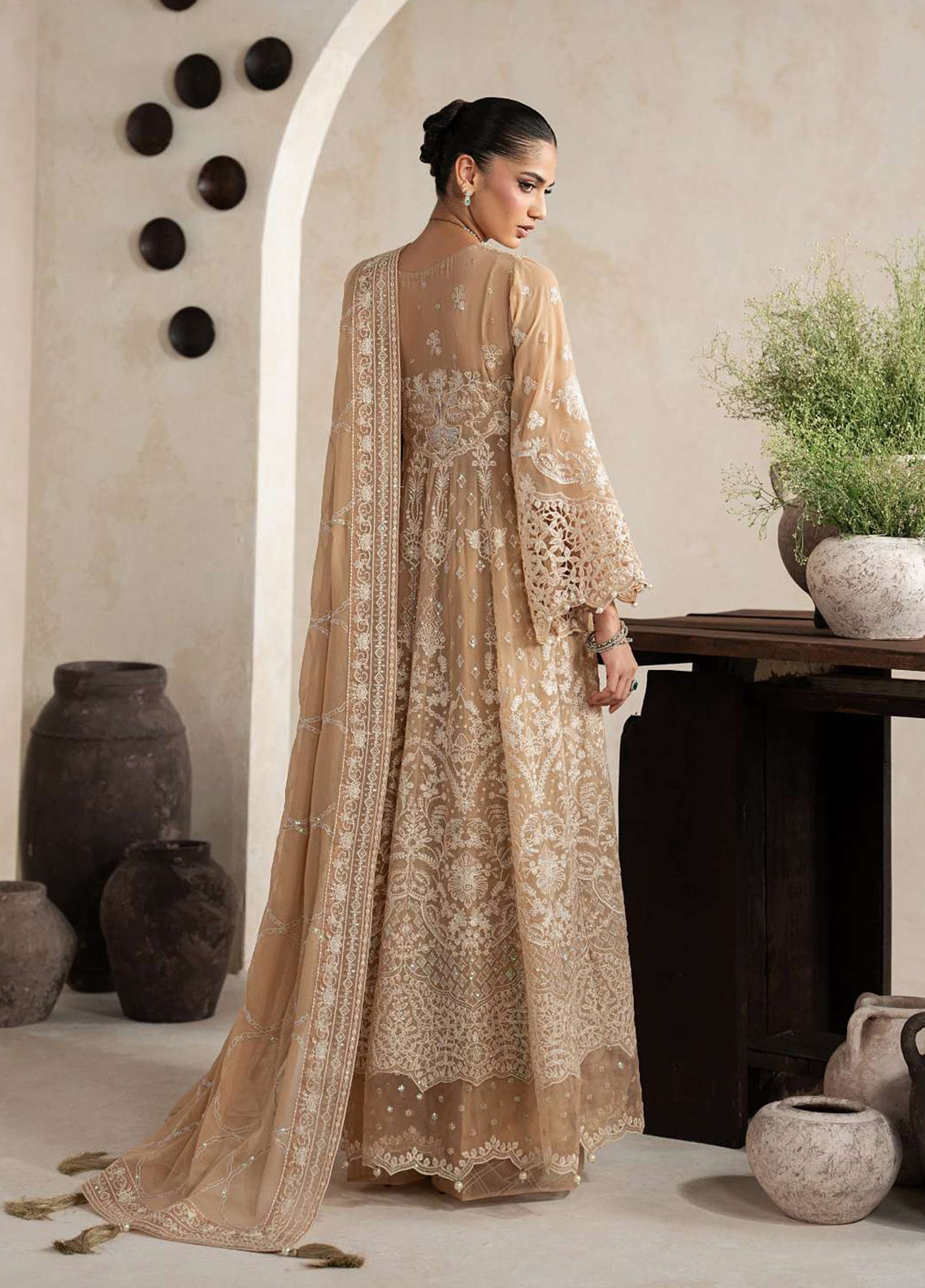 Inaaya By Gulaal Embroidered Chiffon 3 Piece Unstitched Suit GL26IECV2 D-54 NIAA Inaaya By Gulaal Embroidered Chiffon 3 Piece Unstitched Suit GL26IECV2 D-54 NIAA