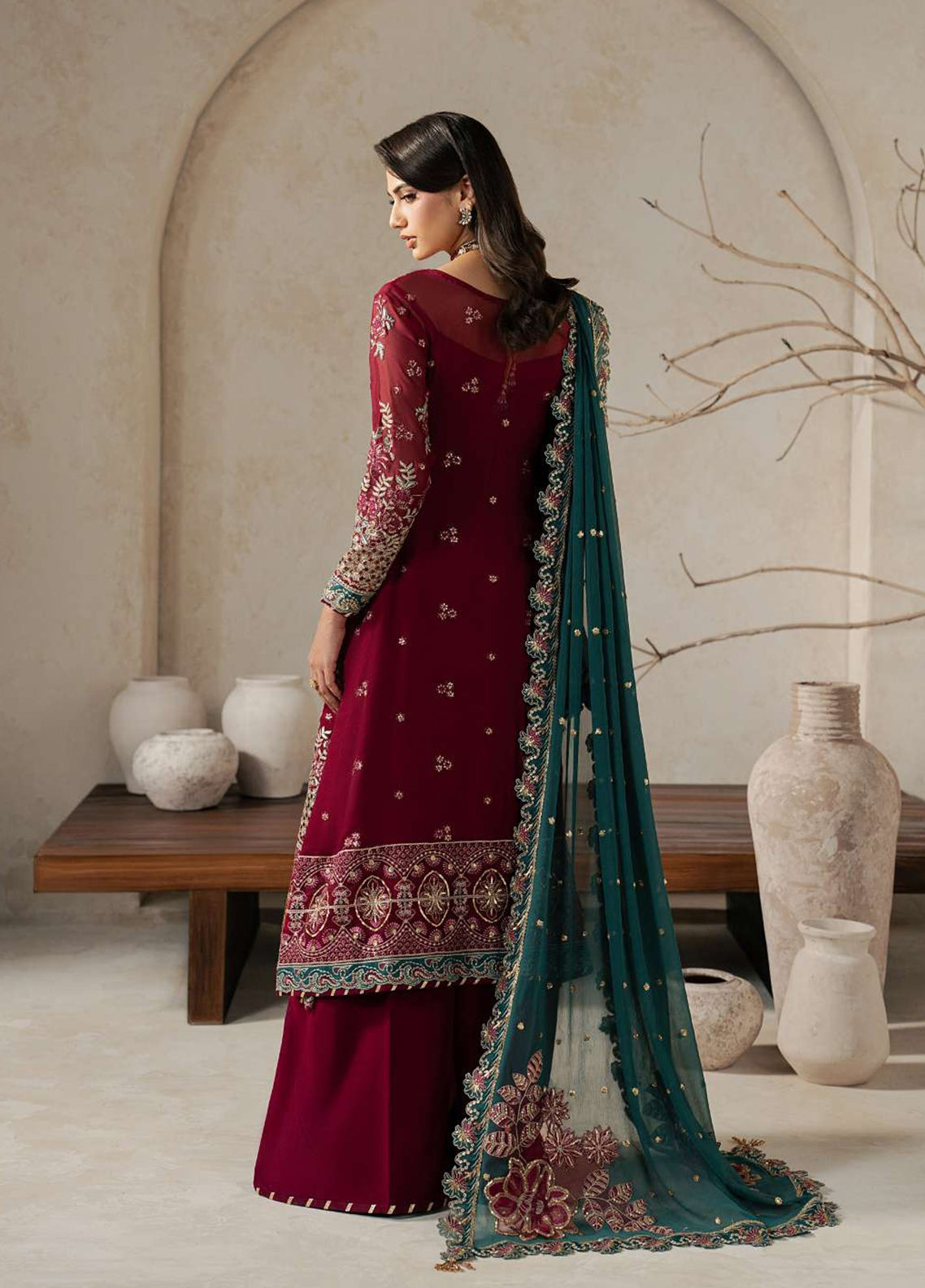 Inaaya By Gulaal Embroidered Chiffon 3 Piece Unstitched Suit GL26IECV2 D-55 JINAAN Inaaya By Gulaal Embroidered Chiffon 3 Piece Unstitched Suit GL26IECV2 D-55 JINAAN