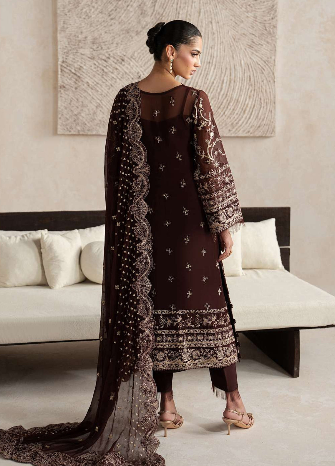 Inaaya By Gulaal Embroidered Chiffon 3 Piece Unstitched Suit GL26IECV2 D-57 SOFIYA Inaaya By Gulaal Embroidered Chiffon 3 Piece Unstitched Suit GL26IECV2 D-57 SOFIYA
