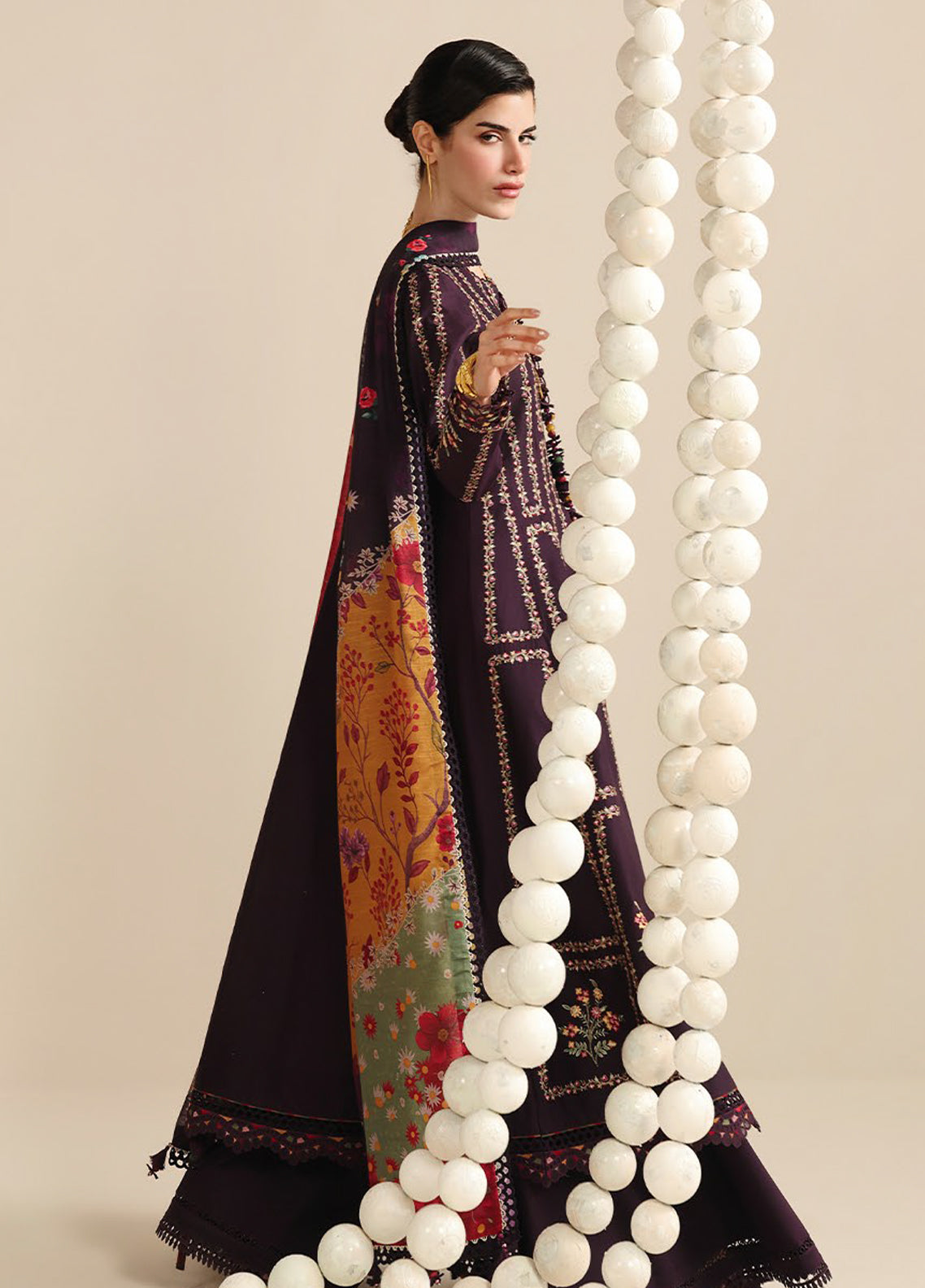 Iris By Jazmin Luxury Embroidered Lawn 3 Piece Unstitched Suit JZ25I D-IL-06 Iris By Jazmin Luxury Embroidered Lawn 3 Piece Unstitched Suit JZ25I D-IL-06