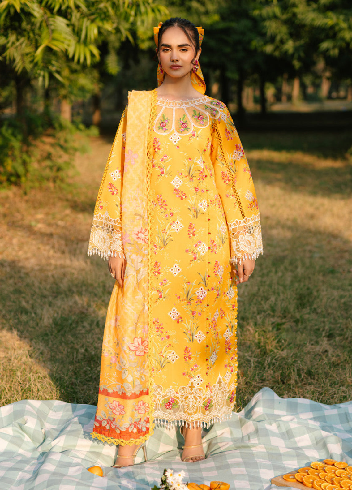 Ivy Bloom by Parishay Embroidered Lawn Suits Unstitched 3 Piece - PR25IB 01 Ivy Bloom by Parishay Embroidered Lawn Suits Unstitched 3 Piece - PR25IB 01