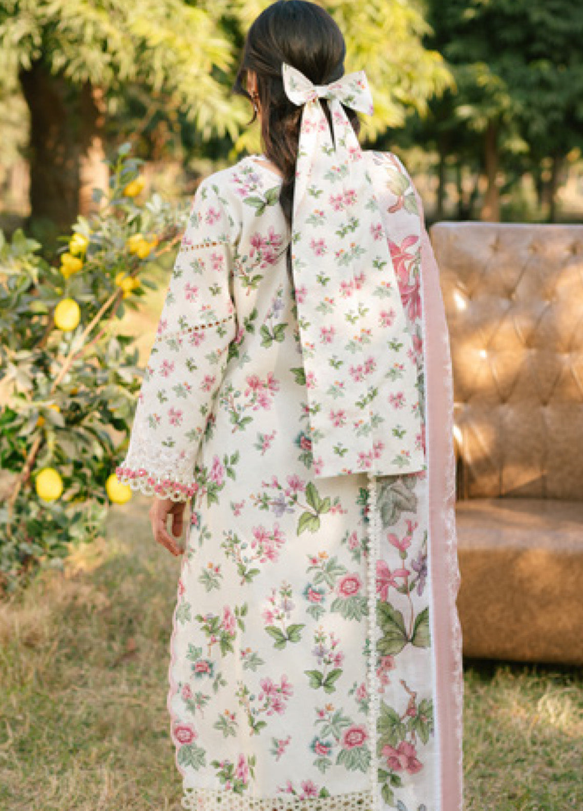 Ivy Bloom by Parishay Embroidered Lawn Suits Unstitched 3 Piece - PR25IB 05 Ivy Bloom by Parishay Embroidered Lawn Suits Unstitched 3 Piece - PR25IB 05