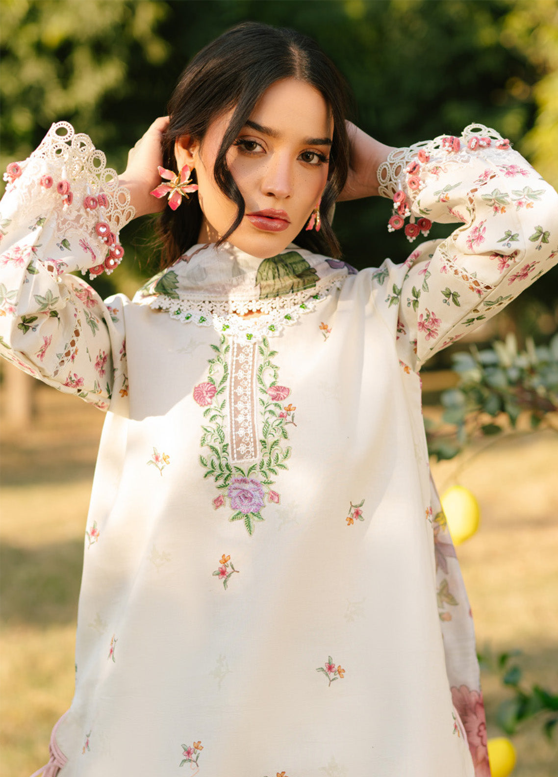 Ivy Bloom by Parishay Embroidered Lawn Suits Unstitched 3 Piece - PR25IB 05 Ivy Bloom by Parishay Embroidered Lawn Suits Unstitched 3 Piece - PR25IB 05