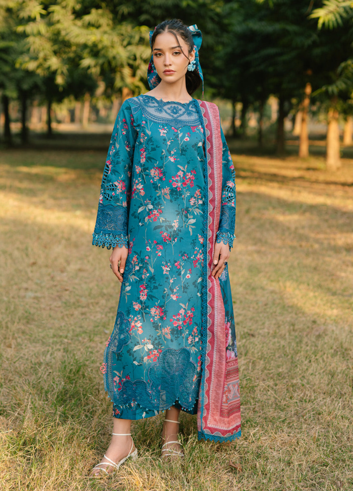 Ivy Bloom by Parishay Embroidered Lawn Suits Unstitched 3 Piece - PR25IB 07 Ivy Bloom by Parishay Embroidered Lawn Suits Unstitched 3 Piece - PR25IB 07