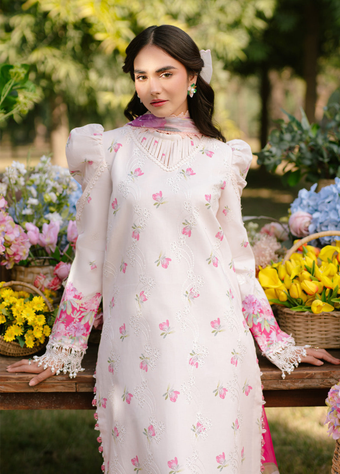Ivy Bloom by Parishay Embroidered Lawn Suits Unstitched 3 Piece - PR25IB 09 Ivy Bloom by Parishay Embroidered Lawn Suits Unstitched 3 Piece - PR25IB 09