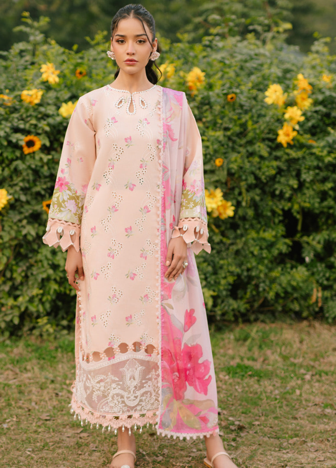 Ivy Bloom by Parishay Embroidered Lawn Suits Unstitched 3 Piece - PR25IB 10 Ivy Bloom by Parishay Embroidered Lawn Suits Unstitched 3 Piece - PR25IB 10