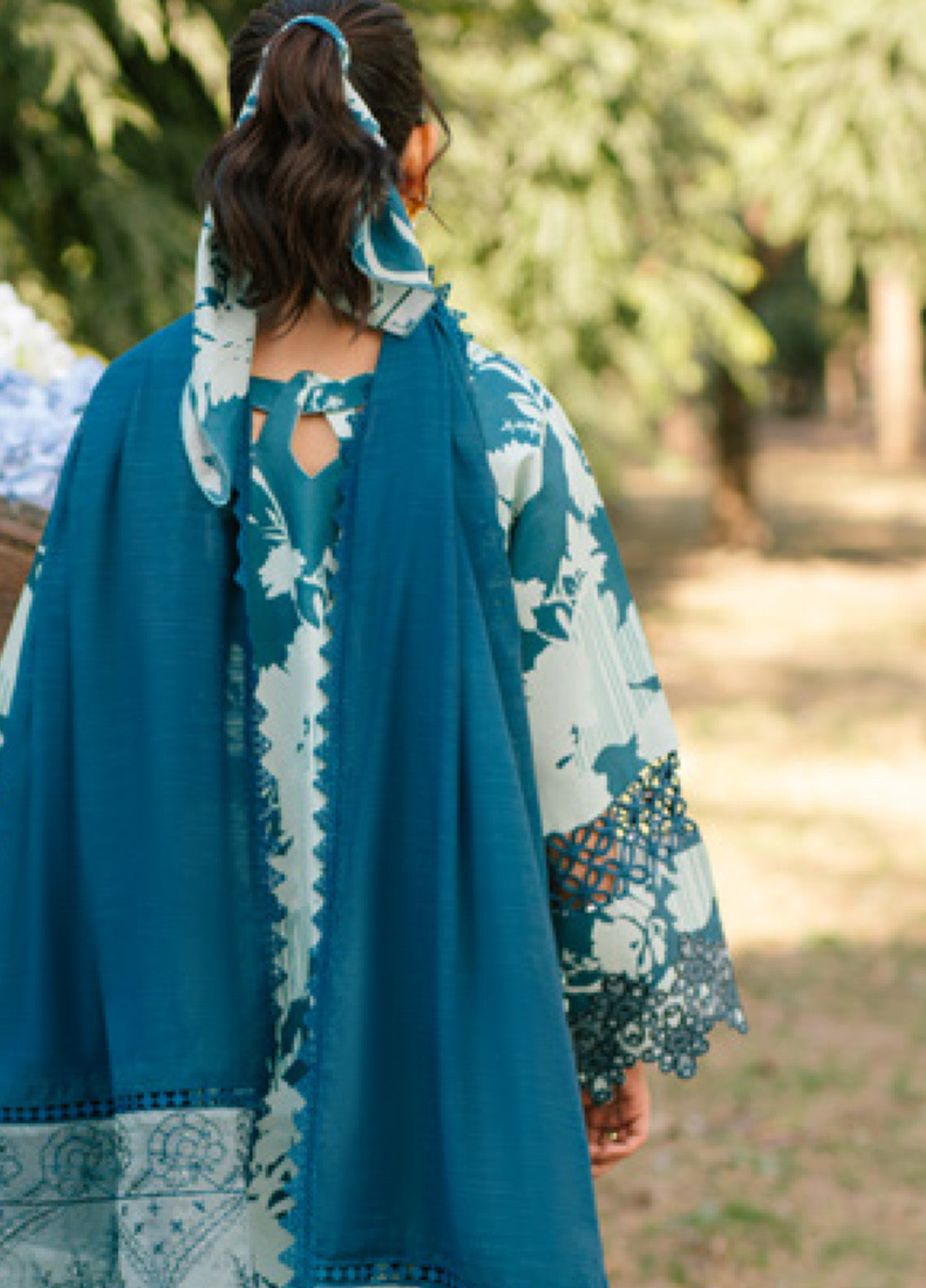 Ivy Bloom by Parishay Embroidered Lawn Suits Unstitched 3 Piece - PR25IB 11 Ivy Bloom by Parishay Embroidered Lawn Suits Unstitched 3 Piece - PR25IB 11