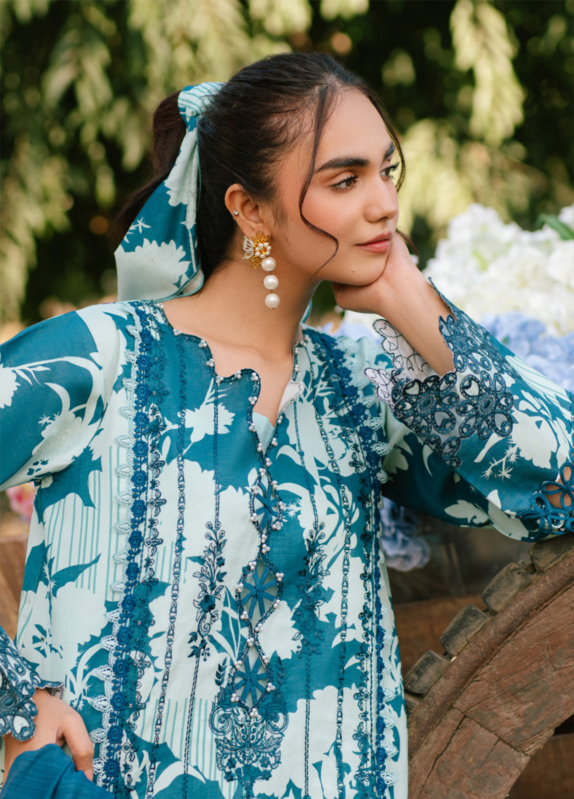 Ivy Bloom by Parishay Embroidered Lawn Suits Unstitched 3 Piece - PR25IB 11 Ivy Bloom by Parishay Embroidered Lawn Suits Unstitched 3 Piece - PR25IB 11